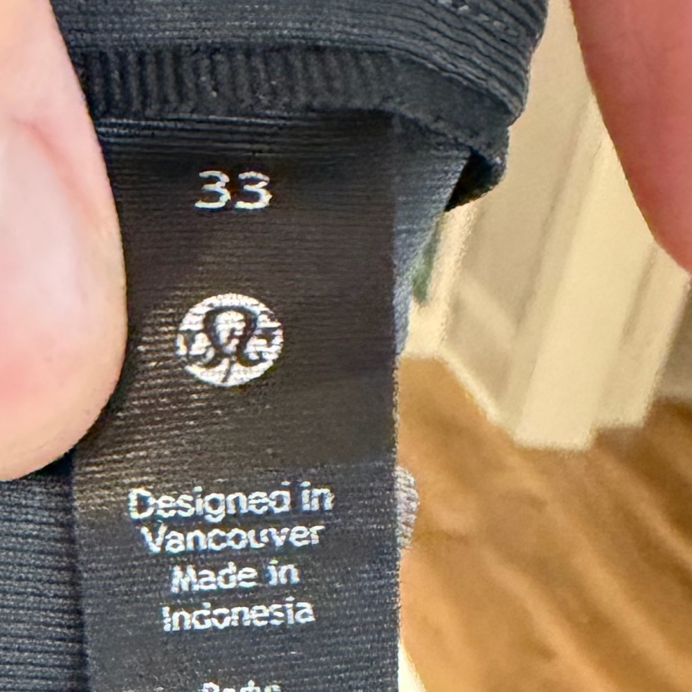 LuLuLemon Men’s Commission Pants Charcoal Chino Size 
33 - Picture 10 of 10